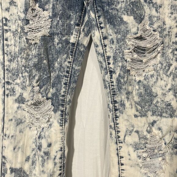 Rue 21 capris/cropped jeans - Picture 3 of 9